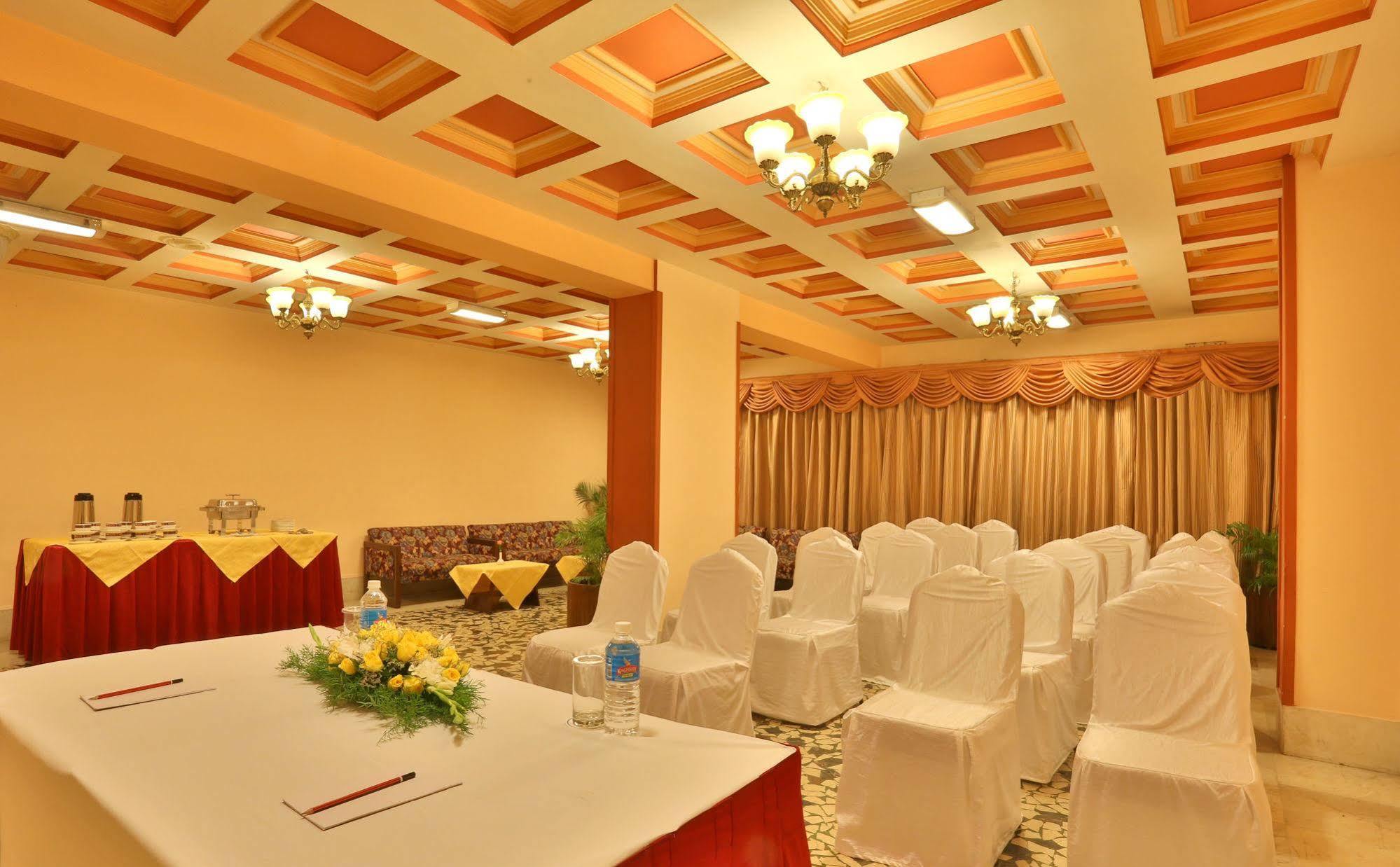 Hotel Mandovi 파나지 외부 사진